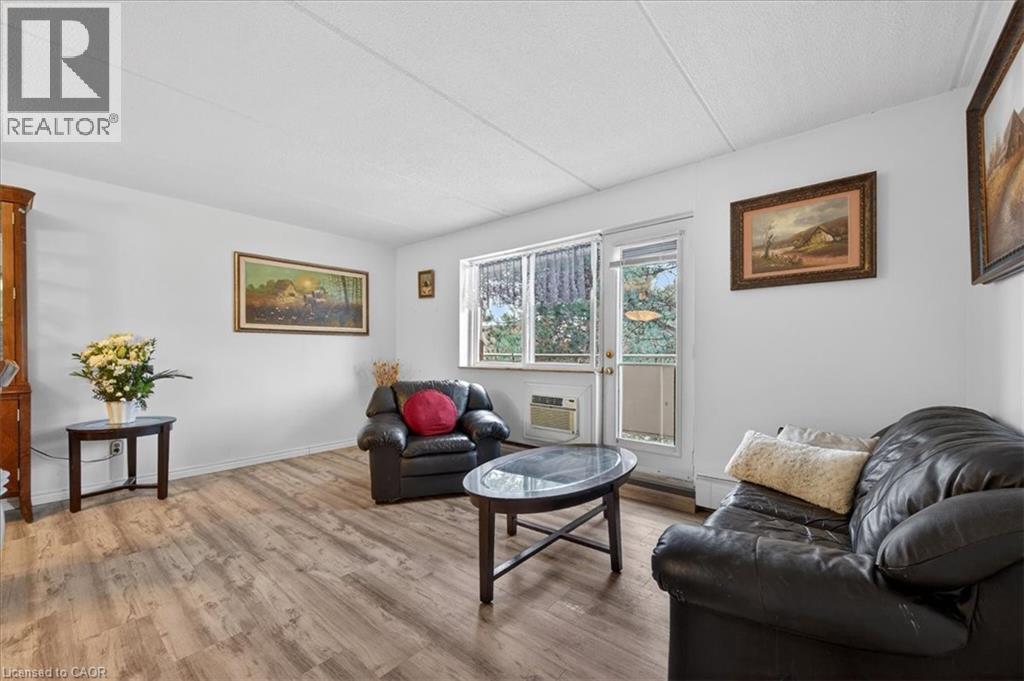 198 Scott Street Unit 417, St. Catharines, Ontario  L2N 5T3 - Photo 6 - 40794341