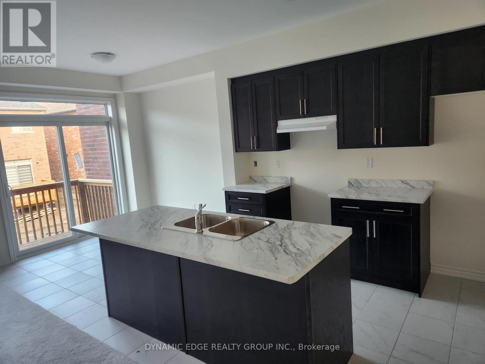 93 North Garden Boulevard, Scugog, Ontario  L9L 1B3 - Photo 3 - E12739630