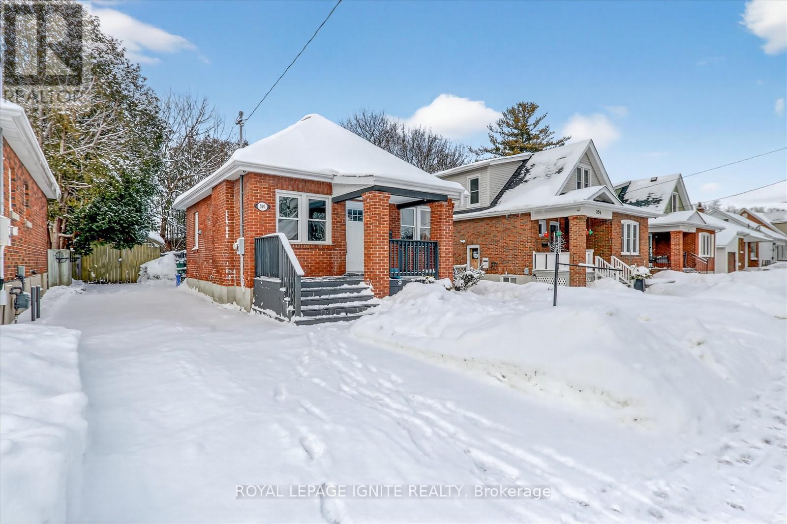 390 Jarvis Street, Oshawa, Ontario  L1G 5L2 - Photo 2 - E12739690