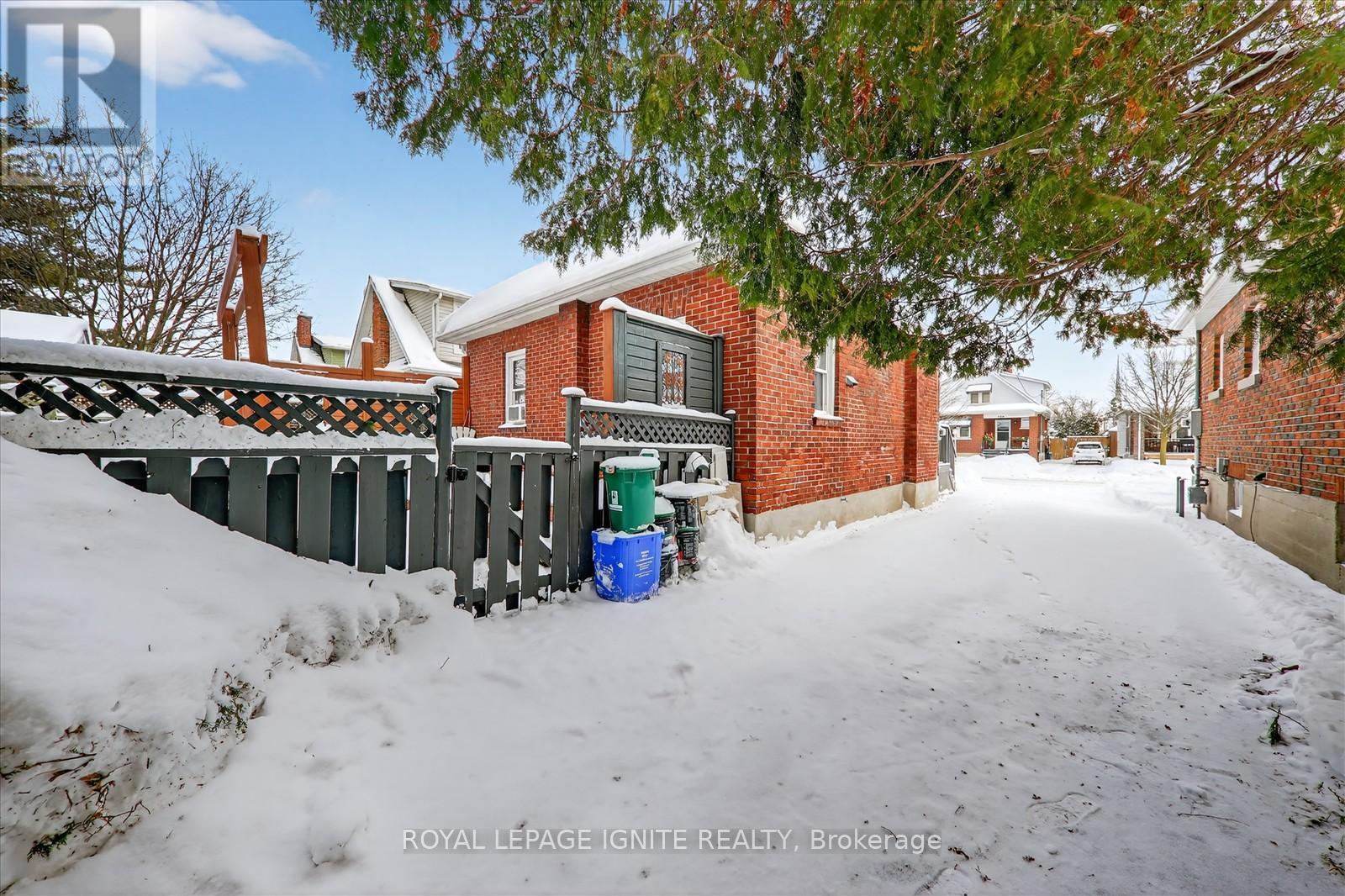 390 Jarvis Street, Oshawa, Ontario  L1G 5L2 - Photo 5 - E12739690