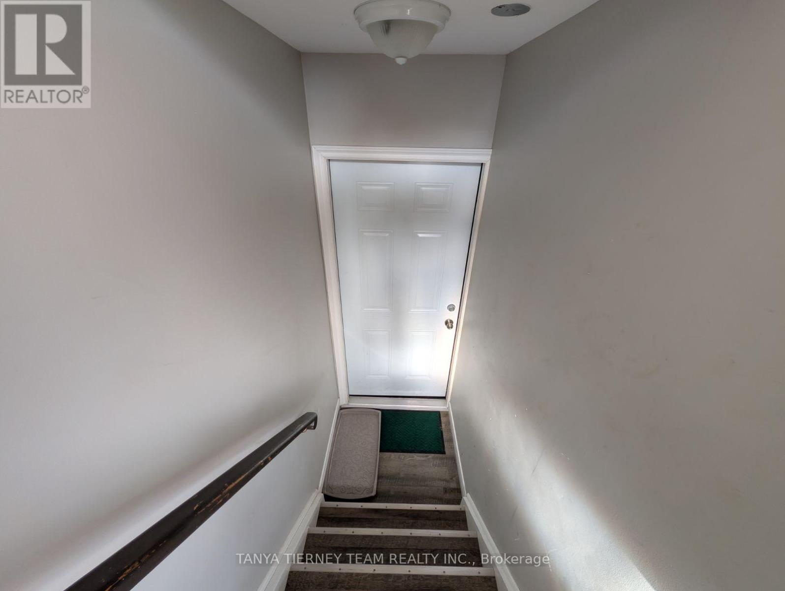 70 Freeland Avenue, Clarington, Ontario  L1C 4S3 - Photo 3 - E12739788