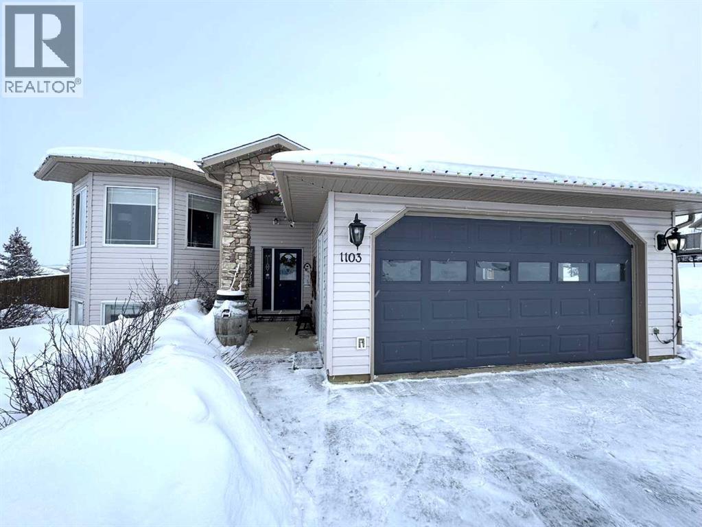 1103 Stacey Drive, Beaverlodge, Alberta