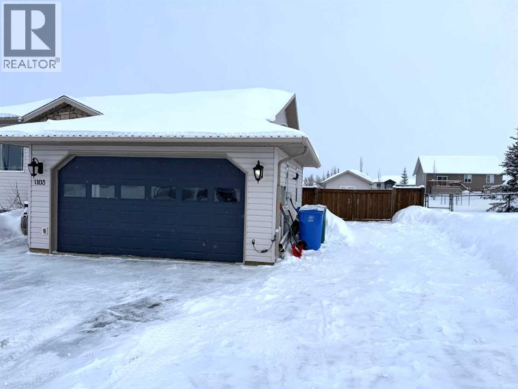 1103 Stacey Drive, Beaverlodge, Alberta  T0H 0C0 - Photo 31 - A2277218