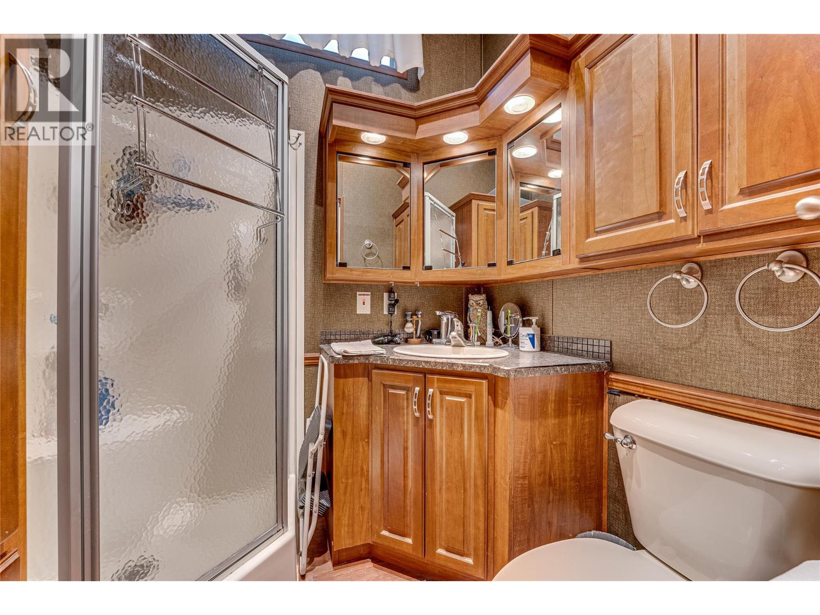 8000 Highland Road Unit# 42, Vernon, British Columbia  V1B 3W5 - Photo 15 - 10374038