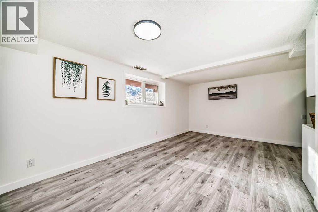 6508 34 Avenue Nw, Calgary, Alberta  T3B 1N2 - Photo 33 - A2280160