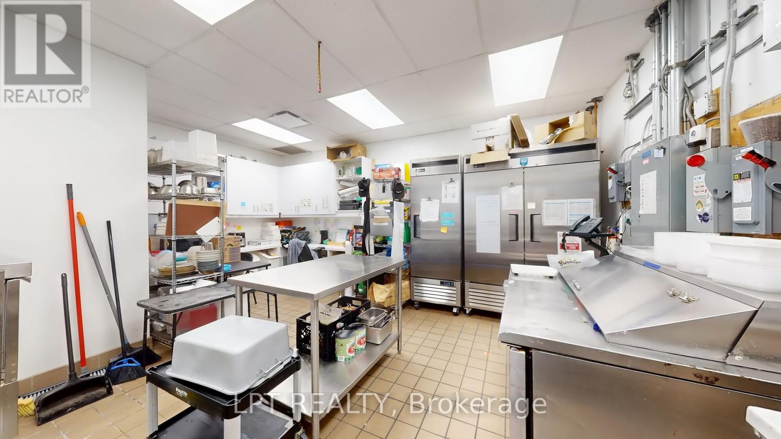 Aa-A1 - 9342 Bathurst Street, Vaughan, Ontario  L6A 4N9 - Photo 25 - N12739796