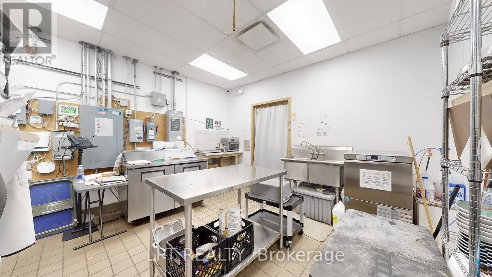 Aa-A1 - 9342 Bathurst Street, Vaughan, Ontario  L6A 4N9 - Photo 26 - N12739796