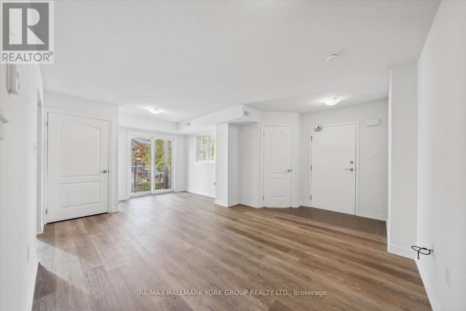 8 - 27 Madelaine Drive, Barrie (Painswick South), Ontario  L9J 0G8 - Photo 2 - S12739626