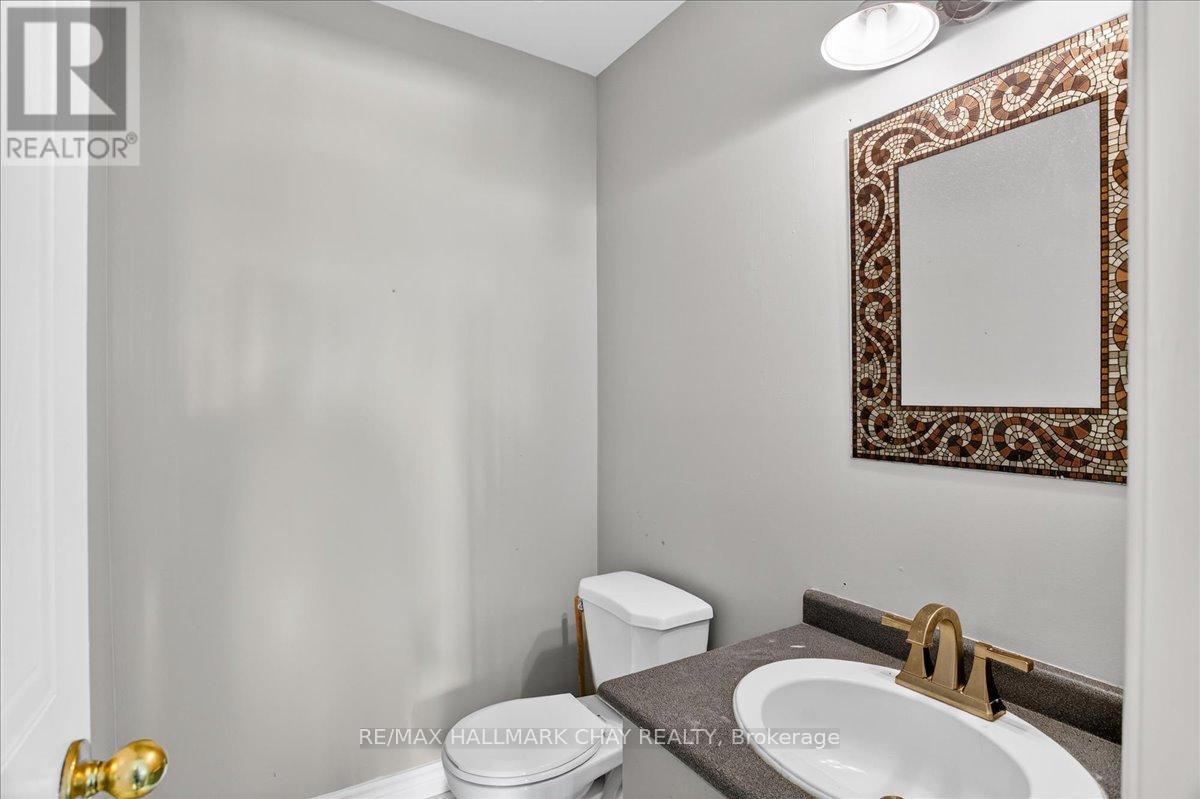 8 Chestnut Court, Barrie (Cundles East), Ontario  L4M 6K8 - Photo 18 - S12739738