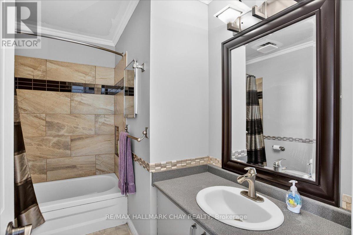 8 Chestnut Court, Barrie (Cundles East), Ontario  L4M 6K8 - Photo 21 - S12739738