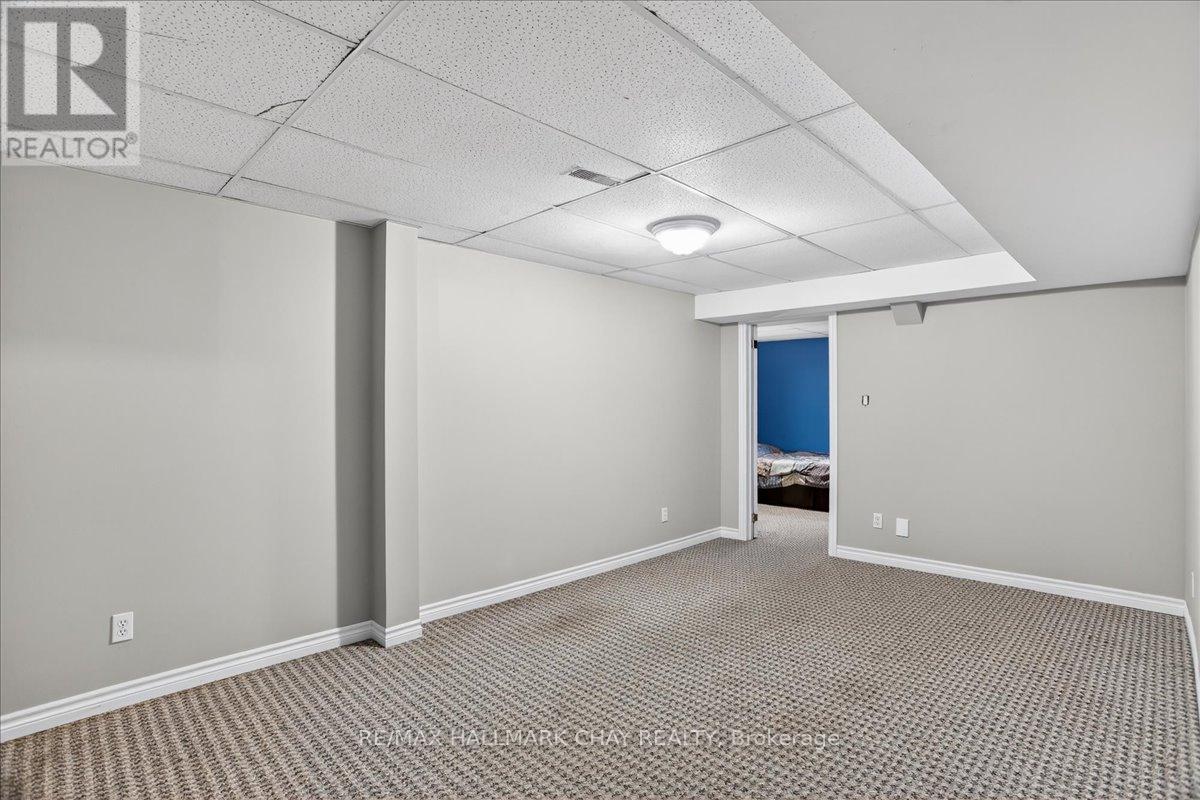 8 Chestnut Court, Barrie (Cundles East), Ontario  L4M 6K8 - Photo 23 - S12739738