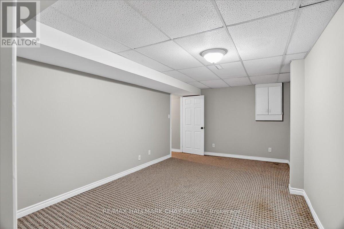 8 Chestnut Court, Barrie (Cundles East), Ontario  L4M 6K8 - Photo 25 - S12739738