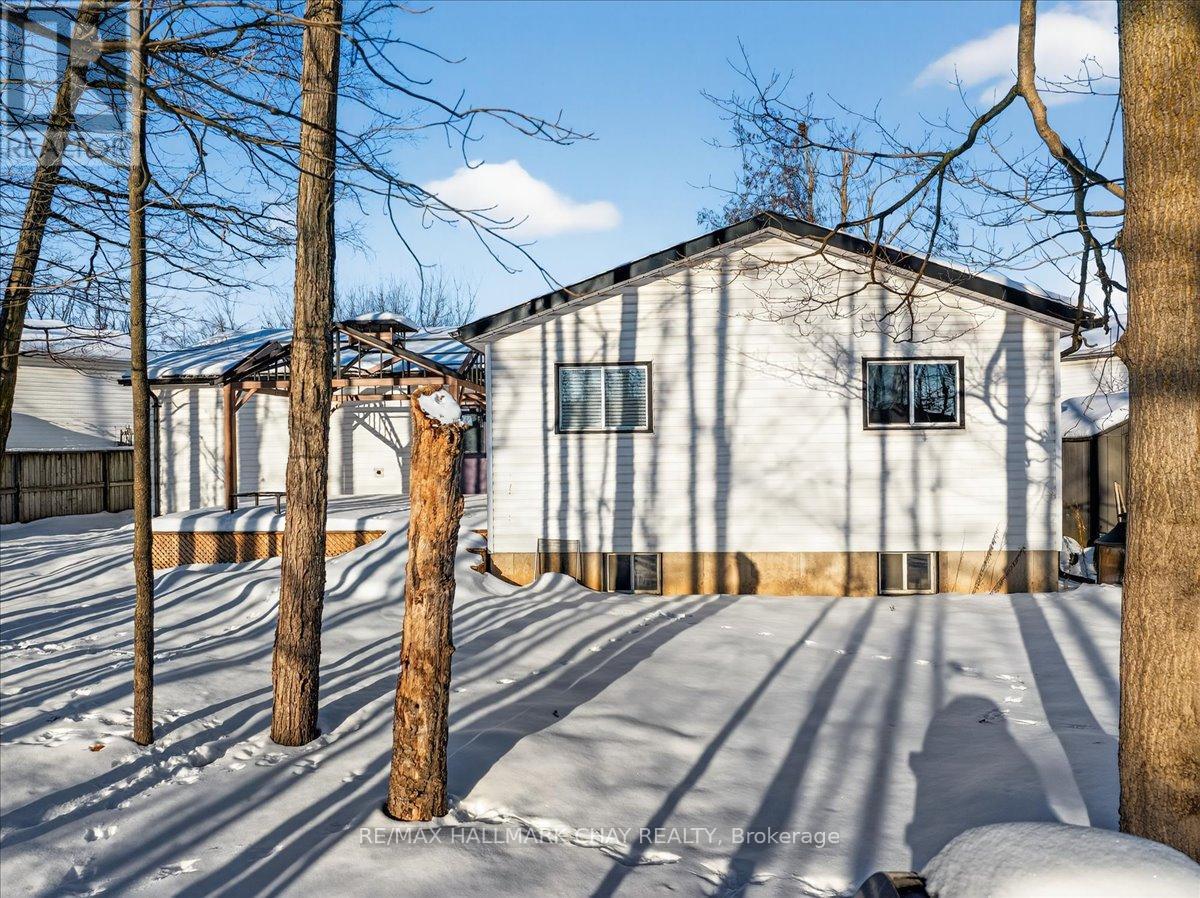 8 Chestnut Court, Barrie (Cundles East), Ontario  L4M 6K8 - Photo 36 - S12739738