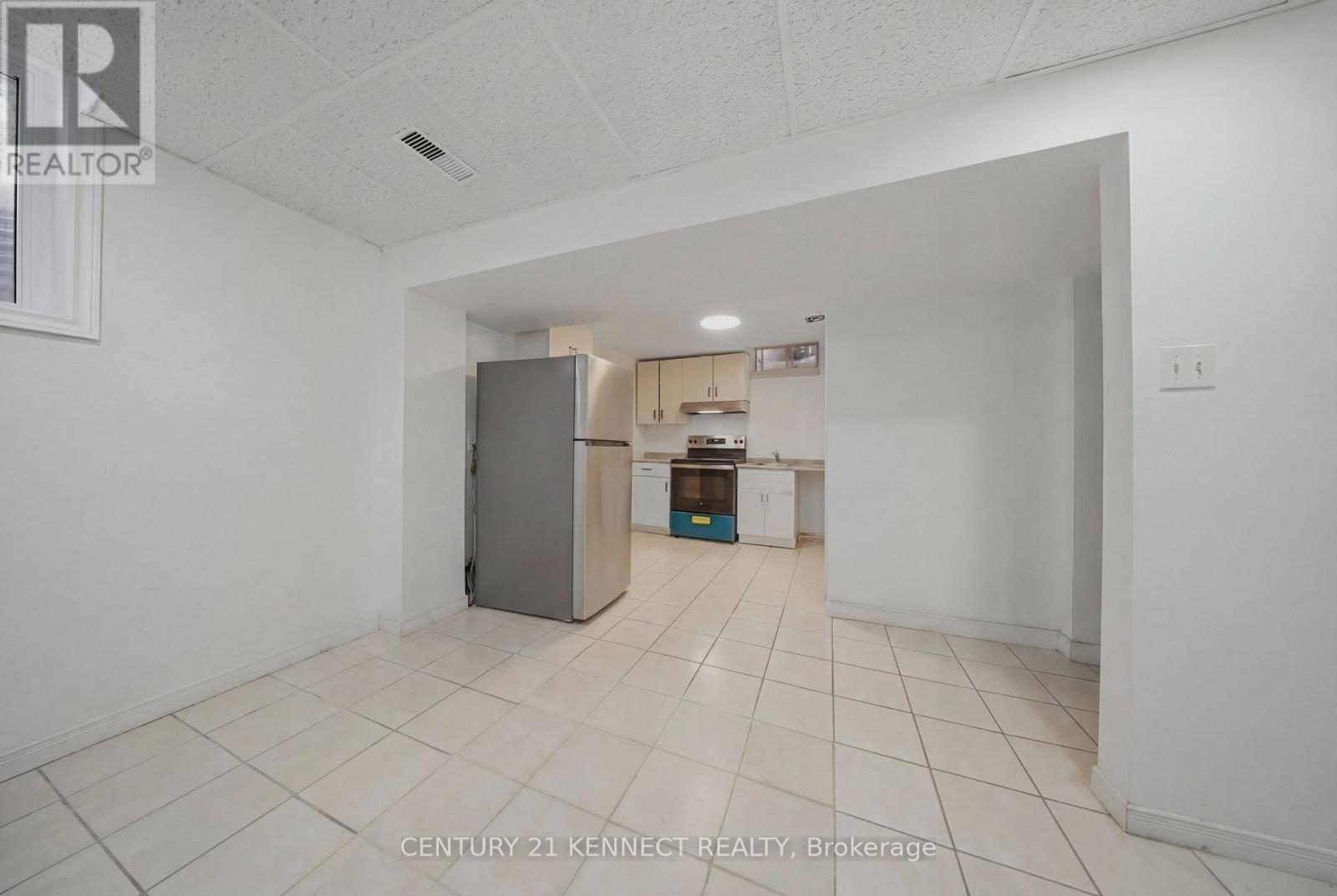 22 Norma Crescent, Brampton, Ontario  L6S 4H2 - Photo 31 - W12739618