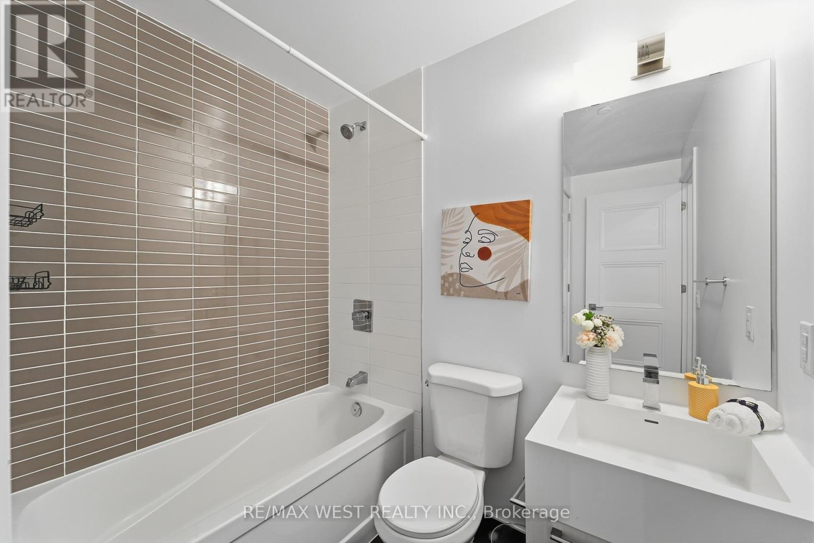 306 - 25 Neighbourhood Lane, Toronto, Ontario  M8Y 0C4 - Photo 17 - W12739646