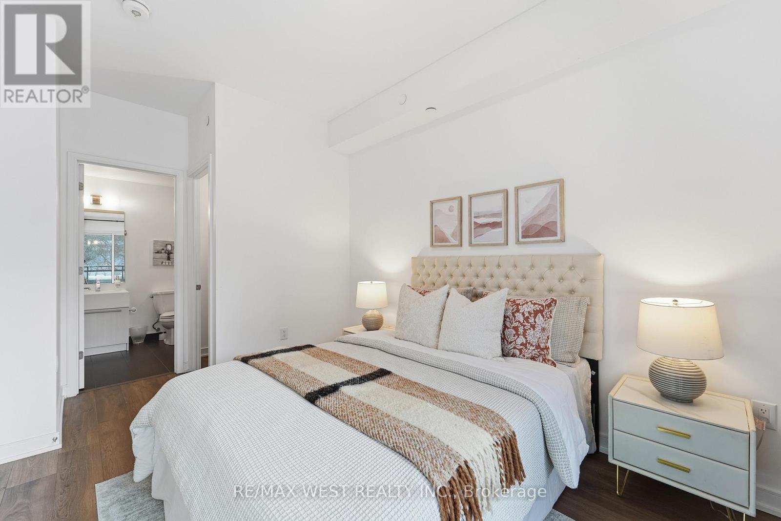 306 - 25 Neighbourhood Lane, Toronto, Ontario  M8Y 0C4 - Photo 22 - W12739646