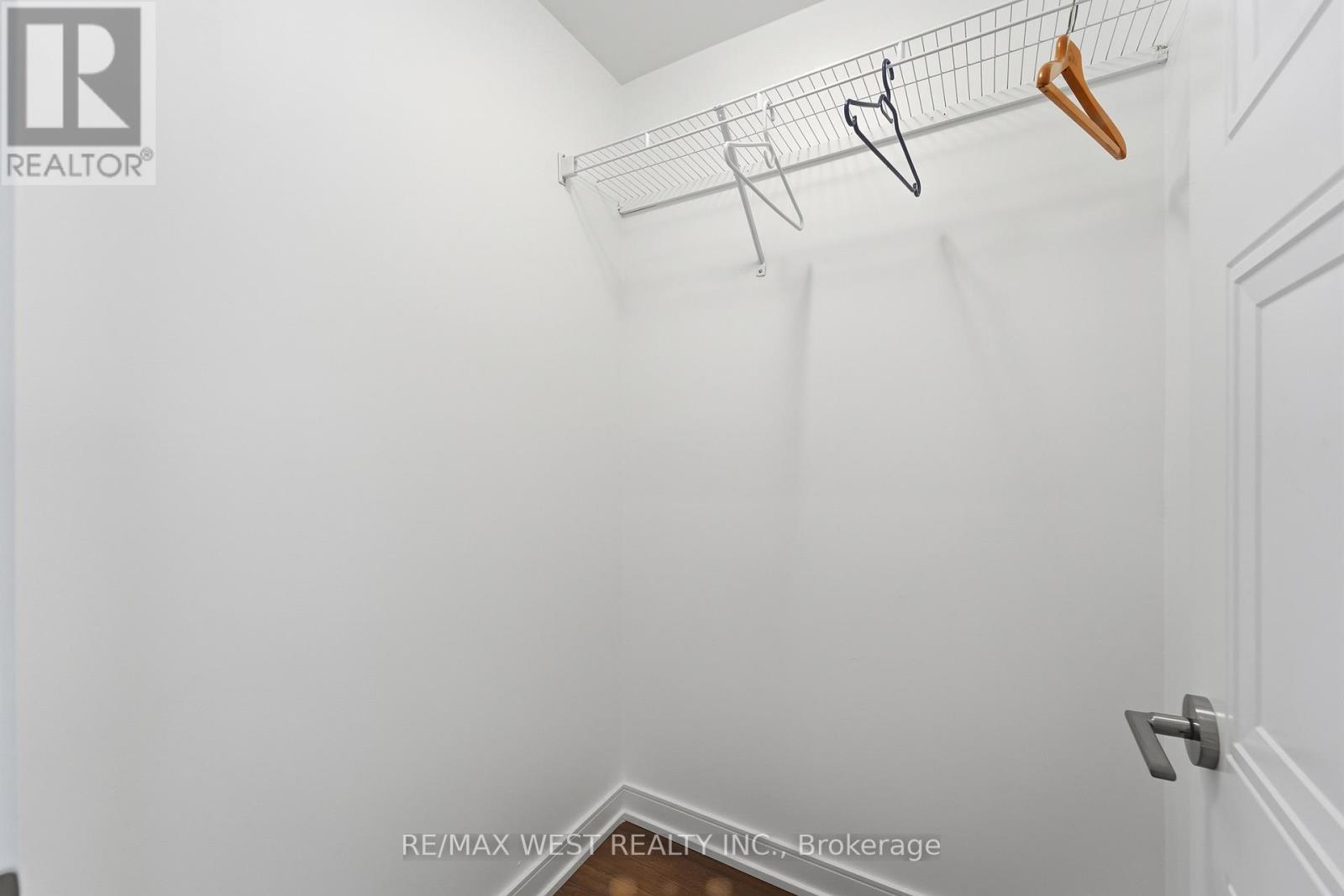 306 - 25 Neighbourhood Lane, Toronto, Ontario  M8Y 0C4 - Photo 24 - W12739646