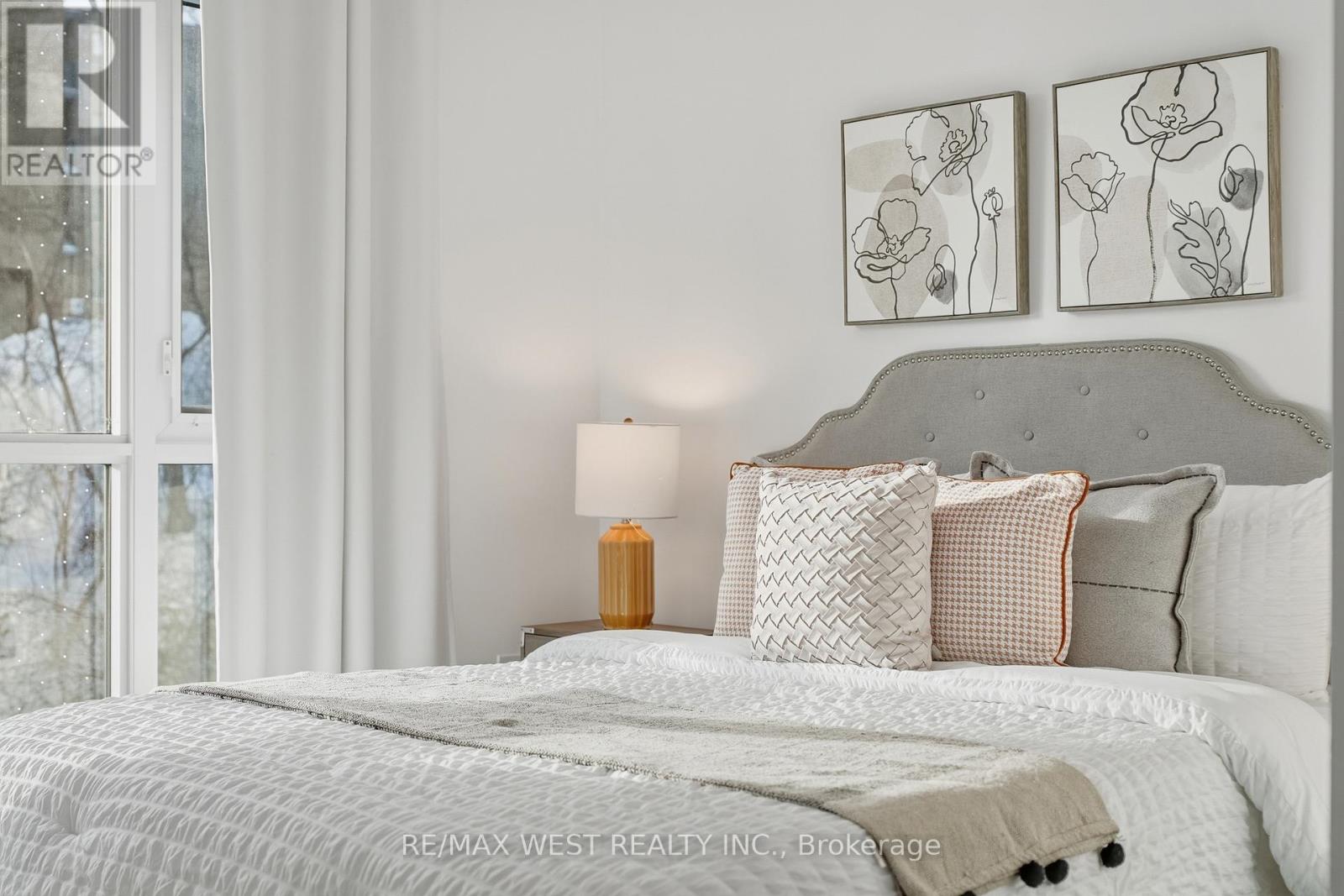 306 - 25 Neighbourhood Lane, Toronto, Ontario  M8Y 0C4 - Photo 27 - W12739646