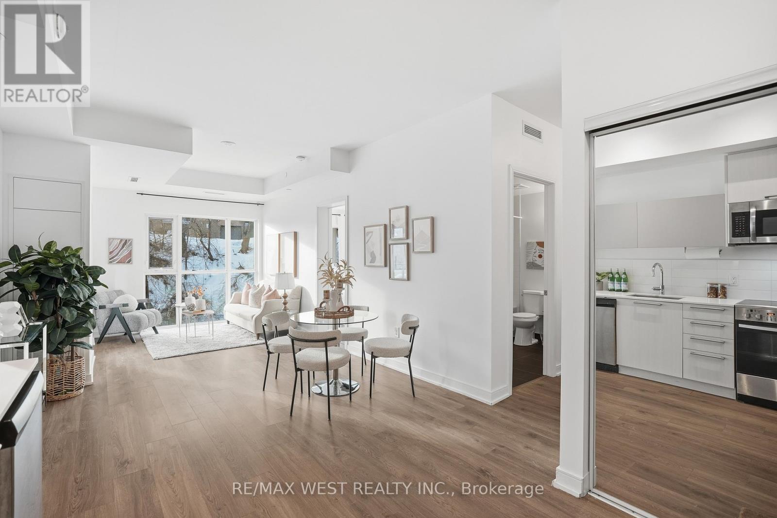 306 - 25 Neighbourhood Lane, Toronto, Ontario  M8Y 0C4 - Photo 4 - W12739646