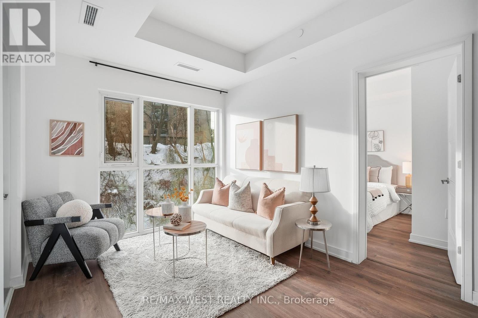 306 - 25 Neighbourhood Lane, Toronto, Ontario  M8Y 0C4 - Photo 7 - W12739646