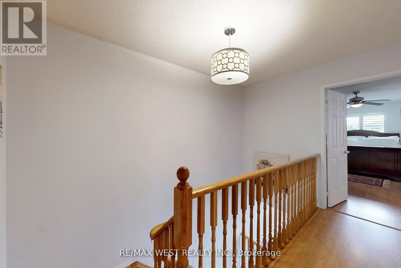 40 San Gabriele Place, Toronto, Ontario  M9L 3A4 - Photo 23 - W12739684