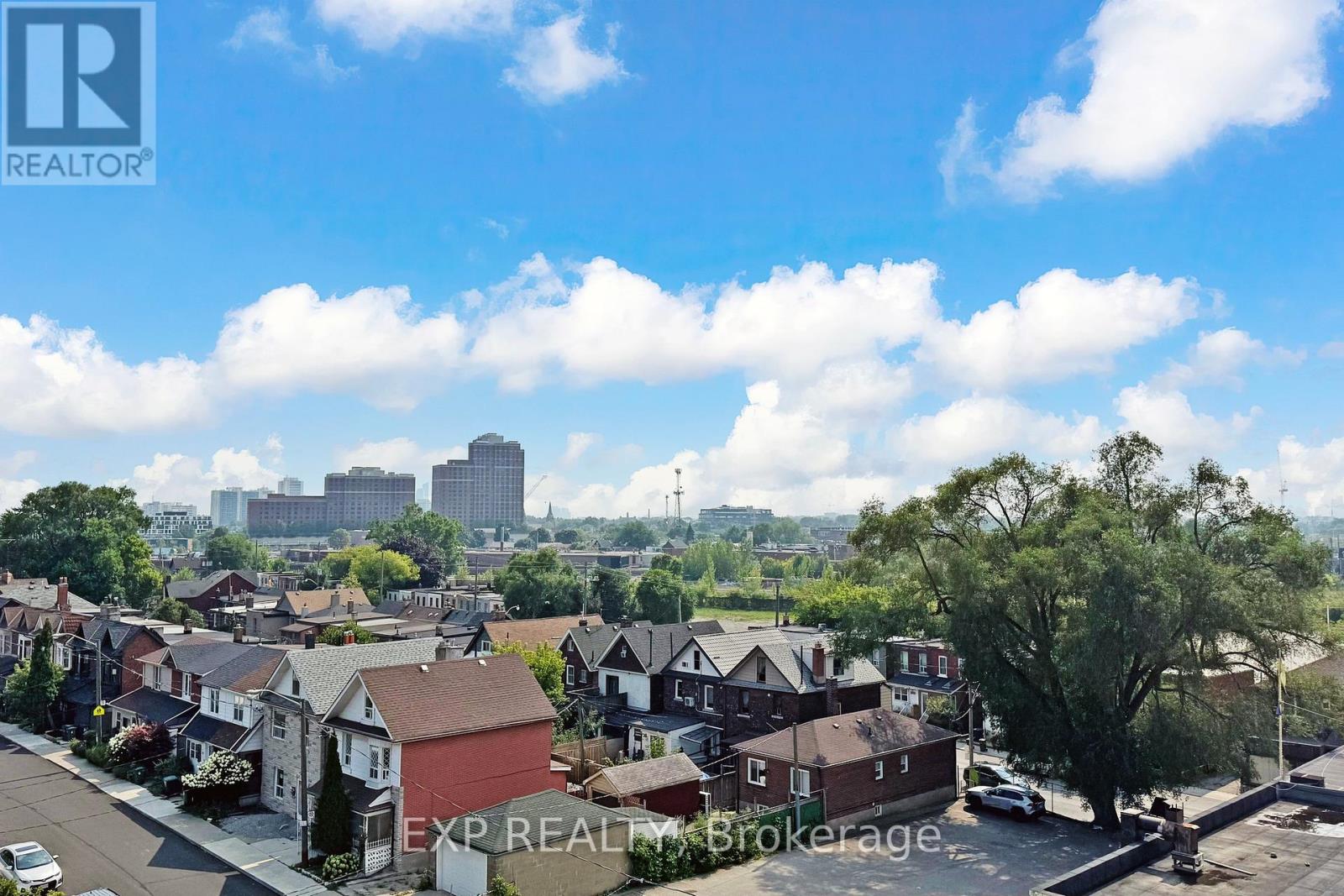 607 - 1787 St Clair Avenue W, Toronto, Ontario  M6N 1J6 - Photo 32 - W12739692