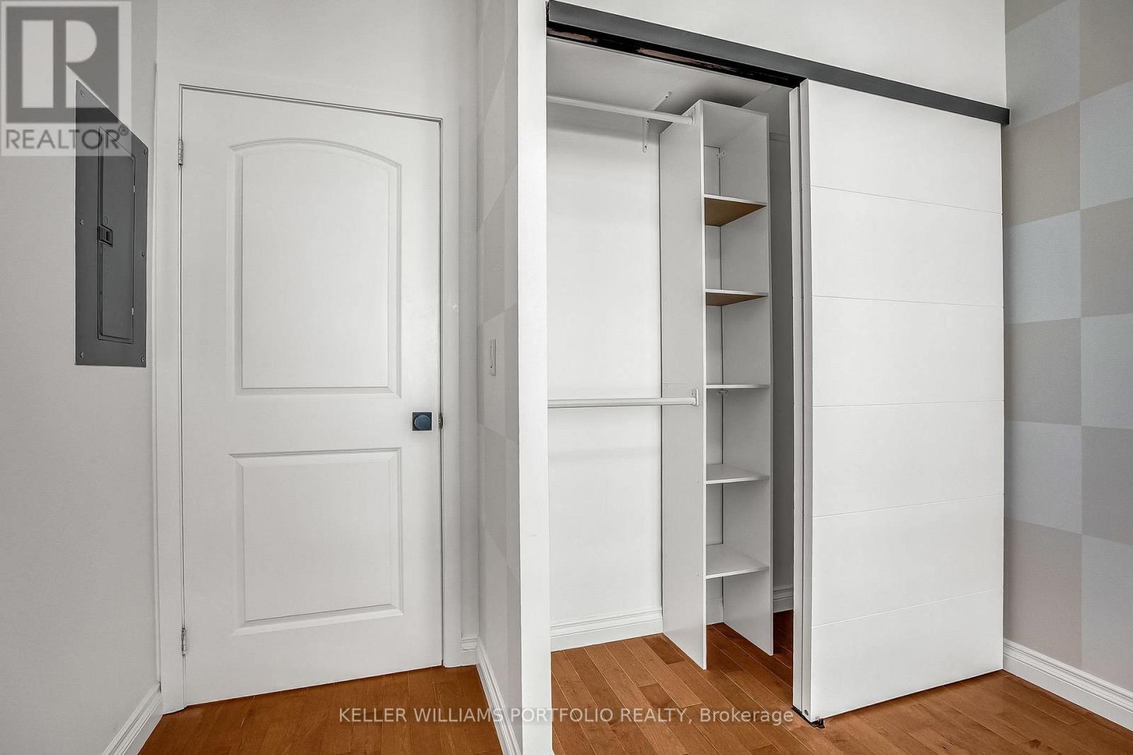 Ph7 - 185 Legion Road N, Toronto, Ontario  M8Y 0A1 - Photo 20 - W12739726