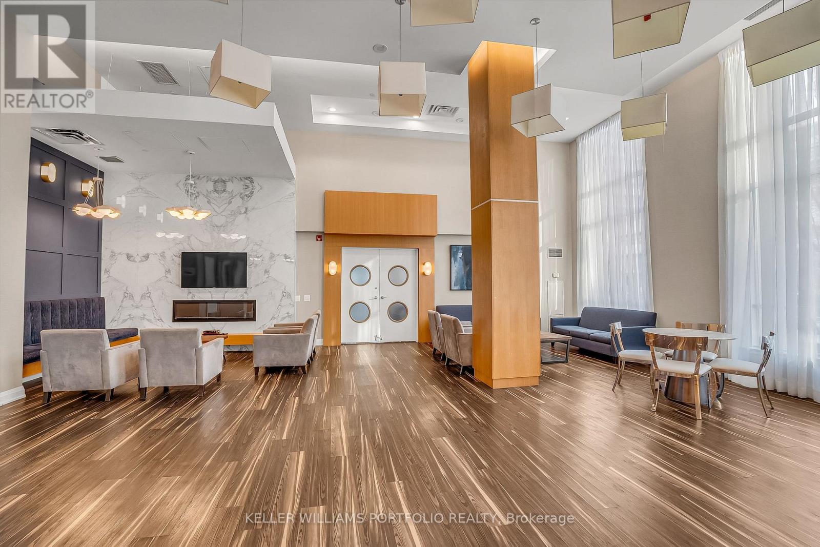 Ph7 - 185 Legion Road N, Toronto, Ontario  M8Y 0A1 - Photo 27 - W12739726