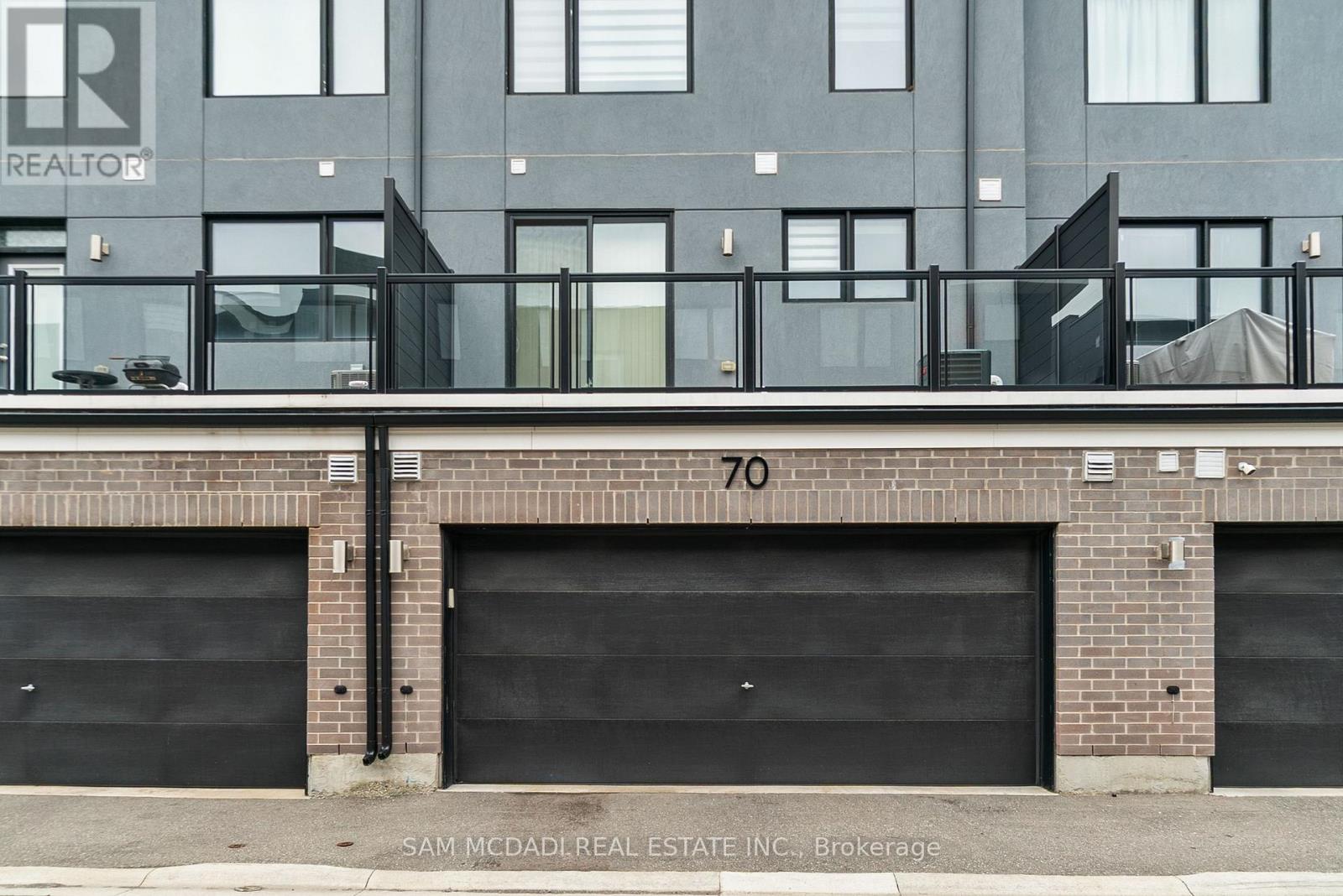 70 Huguenot Road, Oakville, Ontario  L6H 0X4 - Photo 40 - W12739734