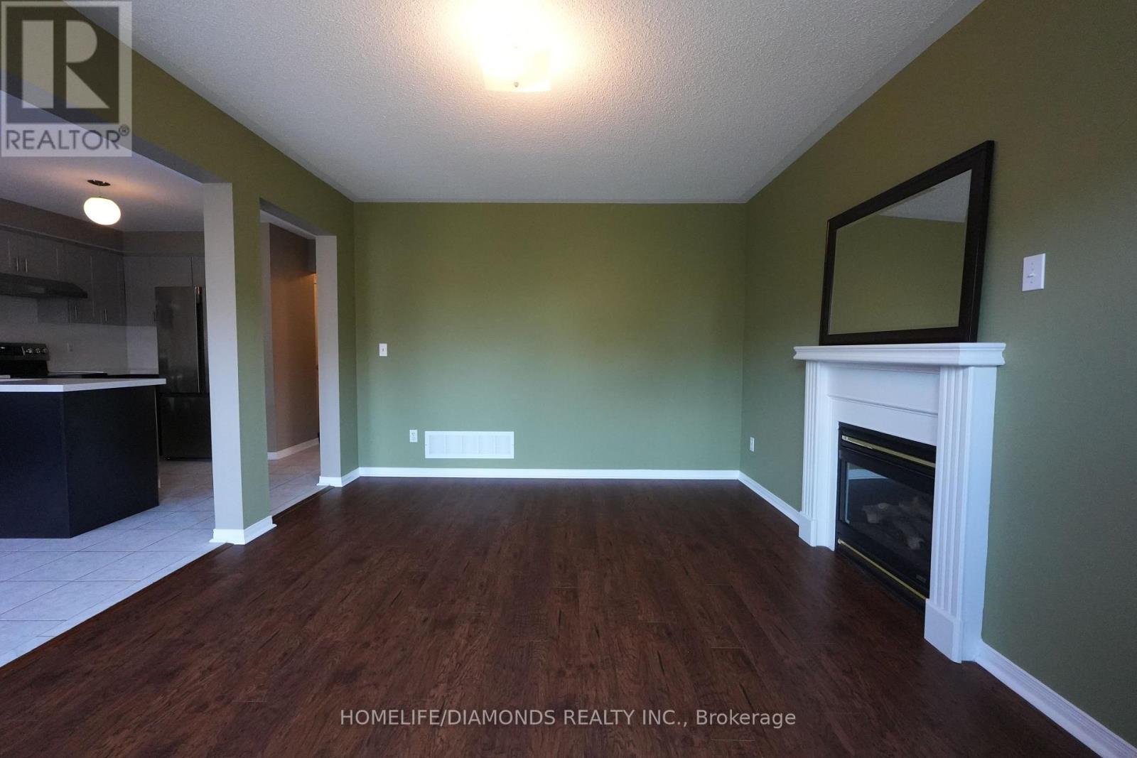 5267 Brookwood Court, Mississauga, Ontario  L5V 2N8 - Photo 7 - W12739742