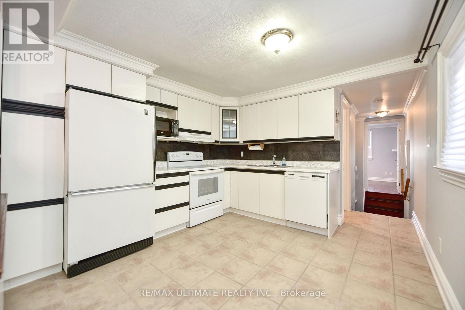 Main Floor - 132 Spears Street, Toronto, Ontario  M6N 3X7 - Photo 2 - W12739744