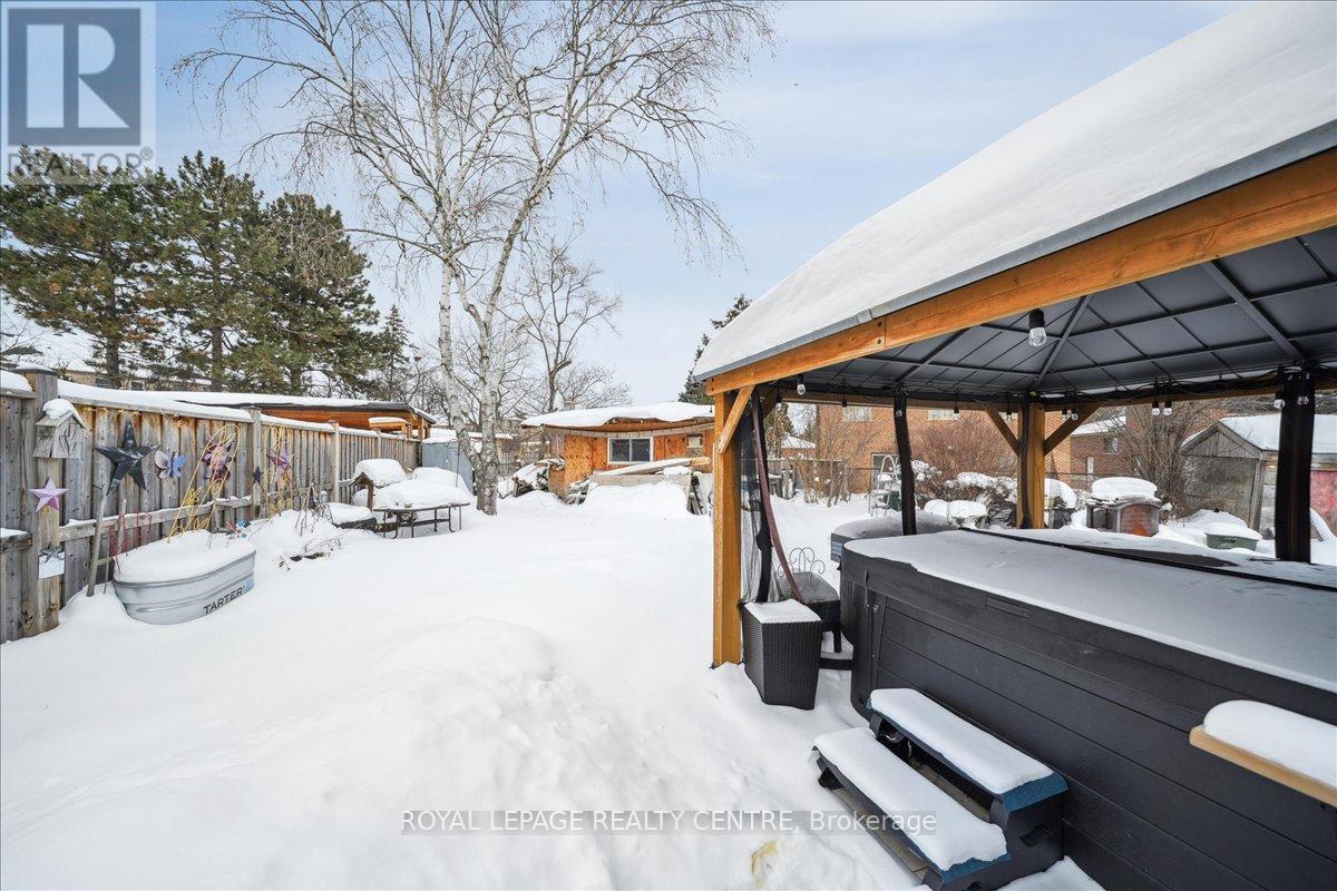 8 Judith Crescent, Brampton, Ontario  L6S 3J4 - Photo 18 - W12739762