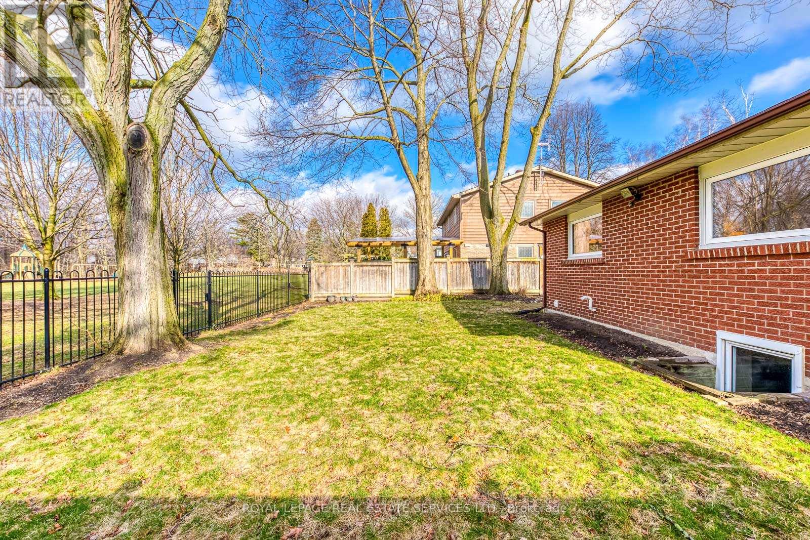 172 Arichat Road, Oakville, Ontario  L6J 5N4 - Photo 40 - W12739836