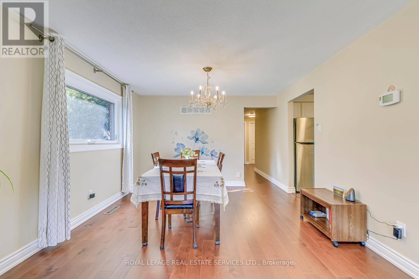 172 Arichat Road, Oakville, Ontario  L6J 5N4 - Photo 9 - W12739836