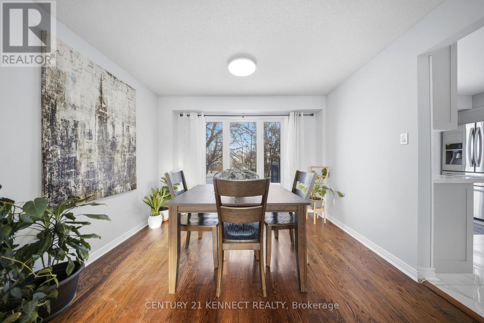 22 Norma Crescent, Brampton, Ontario  L6S 4H2 - Photo 8 - W12739618