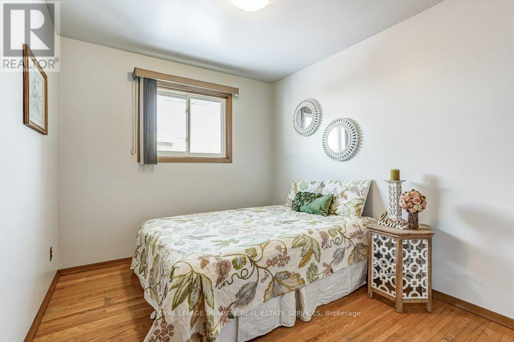 79 Fairview Road, Grimsby, Ontario  L3M 3L6 - Photo 12 - X12739708