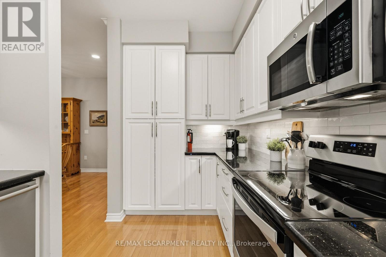 17 - 71 Sulphur Springs Road, Hamilton, Ontario  L9G 5C1 - Photo 22 - X12739772