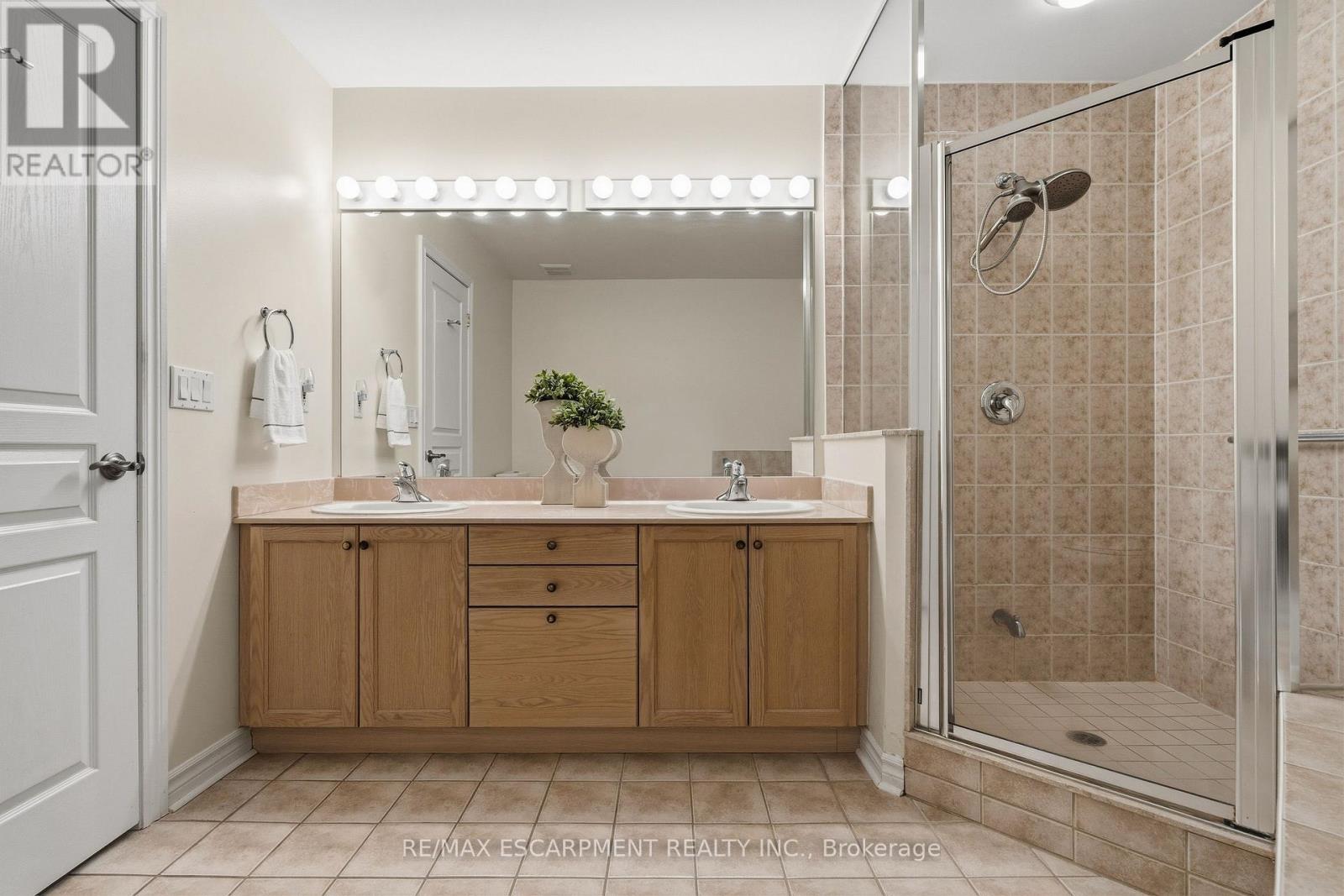 17 - 71 Sulphur Springs Road, Hamilton, Ontario  L9G 5C1 - Photo 27 - X12739772