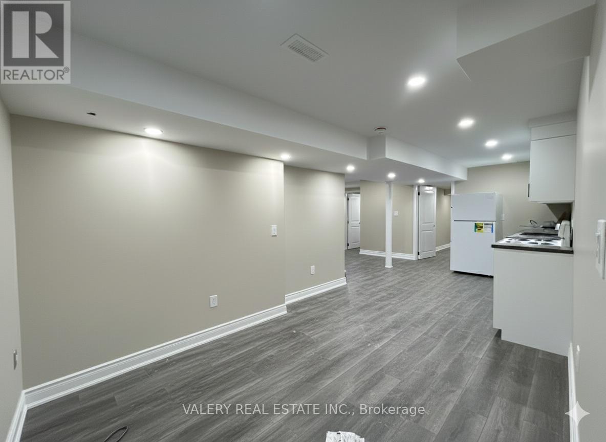 116 Blackburn Drive, Brantford, Ontario  N3T 6S2 - Photo 4 - X12739802