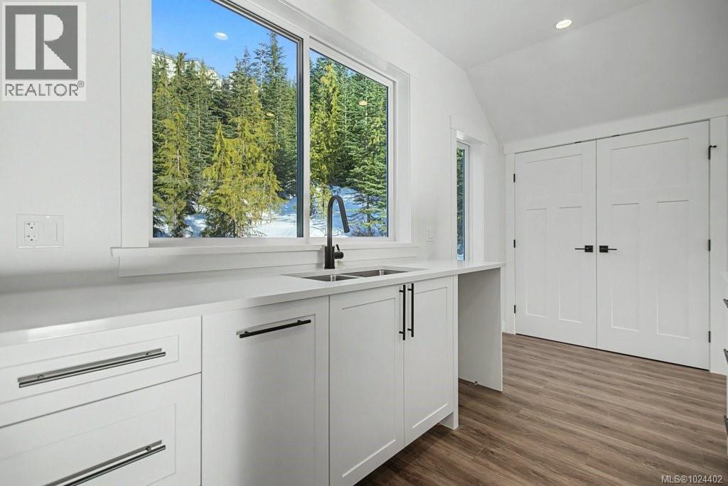 B 1328 Nordic Dr, Courtenay, British Columbia  V9J 1L0 - Photo 11 - 1024402
