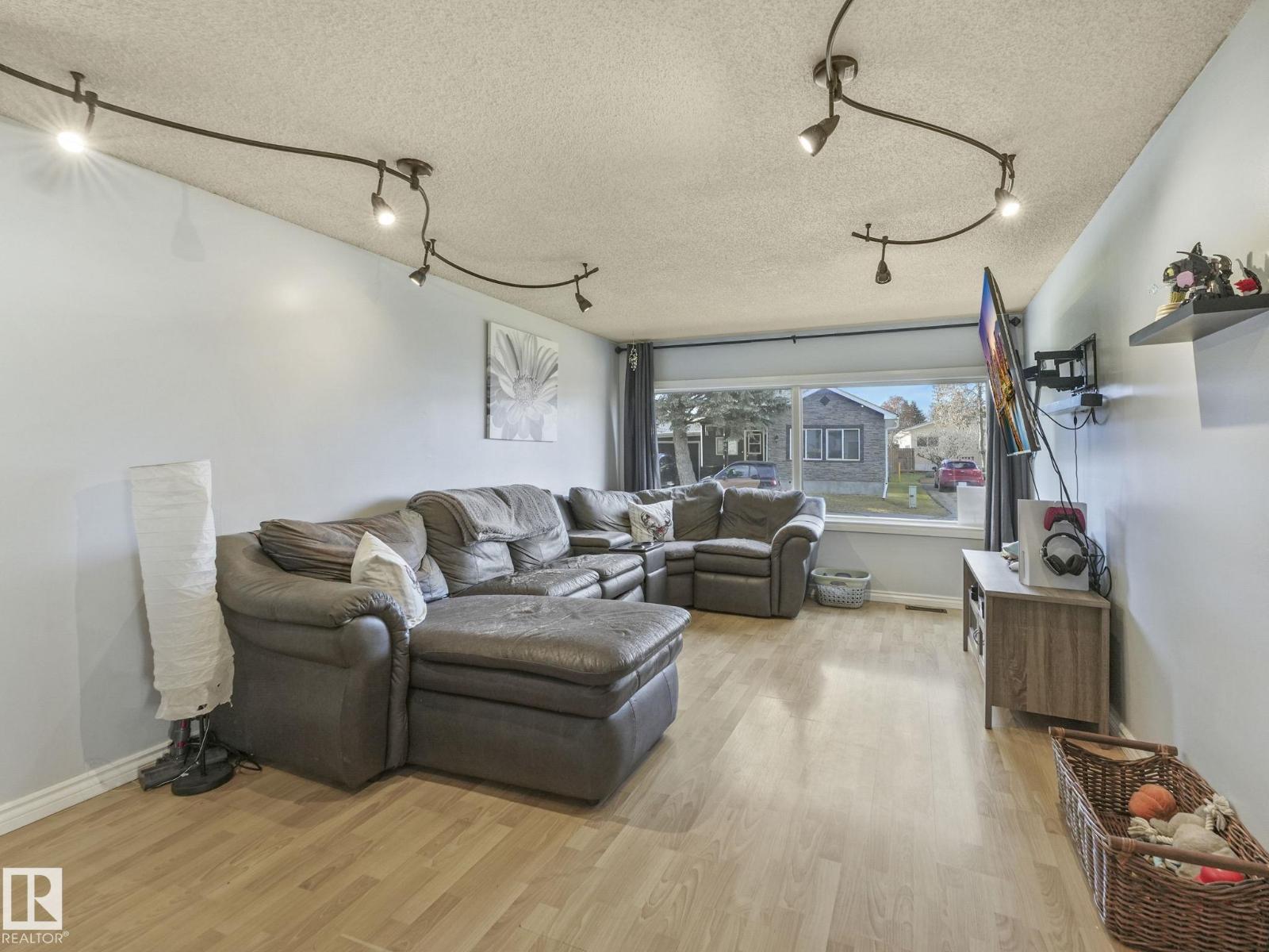 429 Westview Cl Nw, Edmonton, Alberta  T5S 1T5 - Photo 12 - E4471471