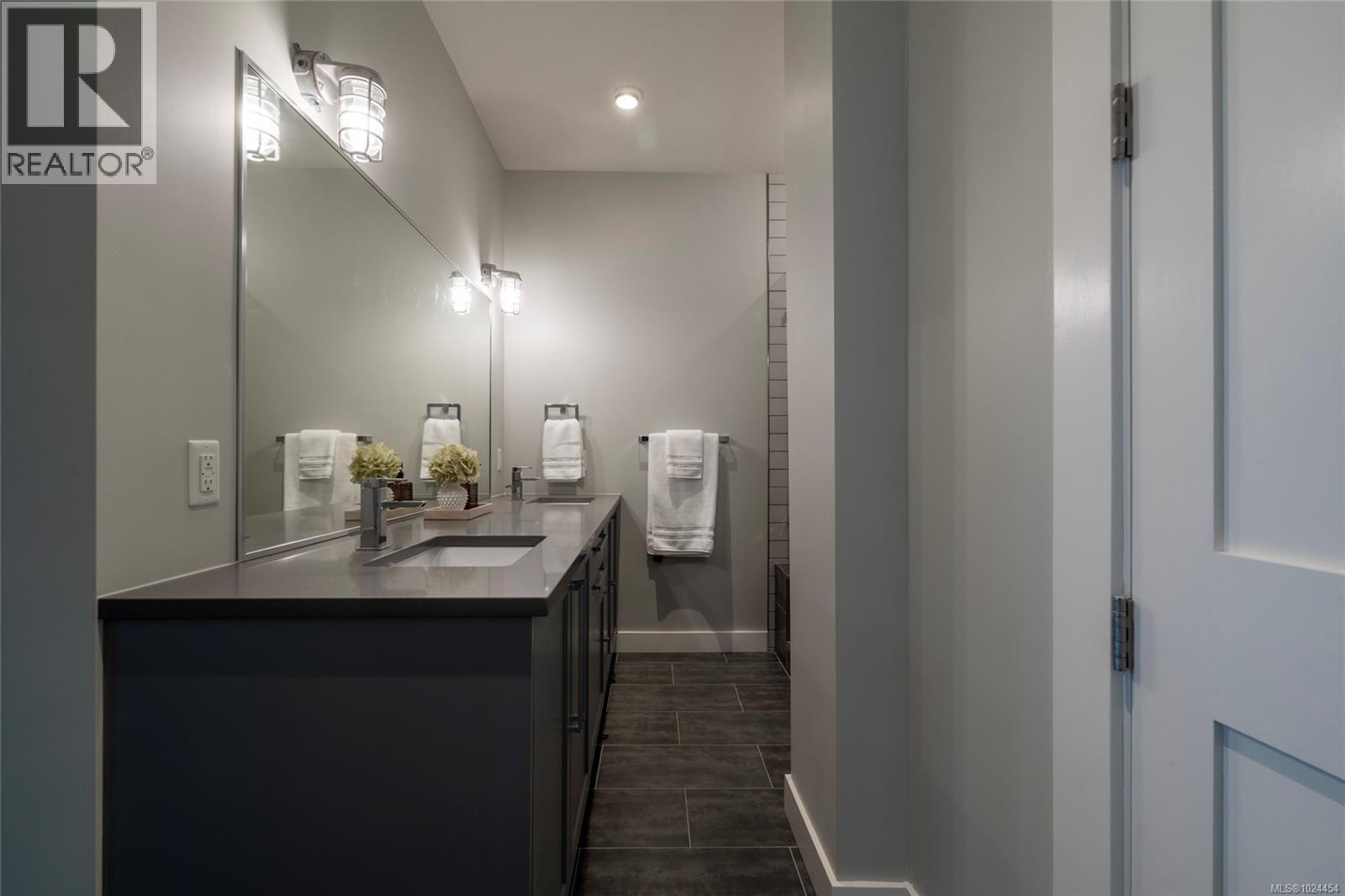 108 2049 Country Club Way, Langford, British Columbia  V9B 0H8 - Photo 15 - 1024454