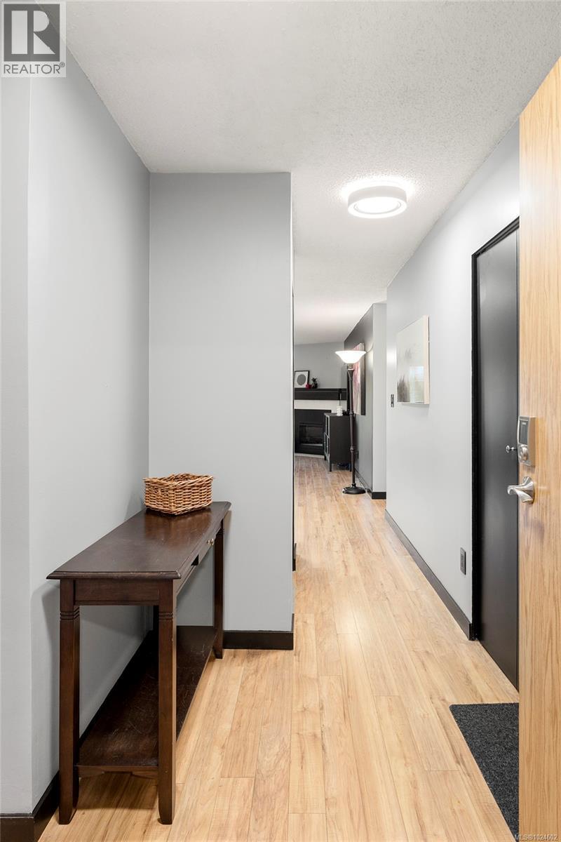 402 1241 Fairfield Rd, Victoria, British Columbia  V8V 3B3 - Photo 18 - 1024602