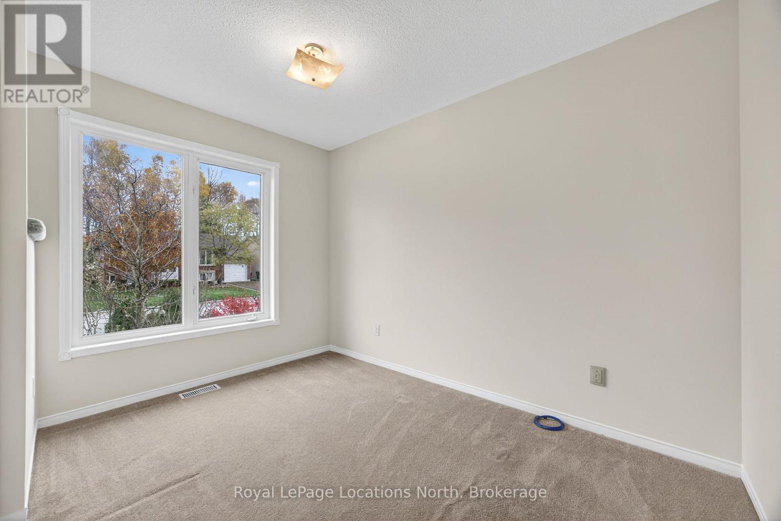 12 Brillinger Drive, Wasaga Beach, Ontario  L9Z 1L4 - Photo 19 - S12739840