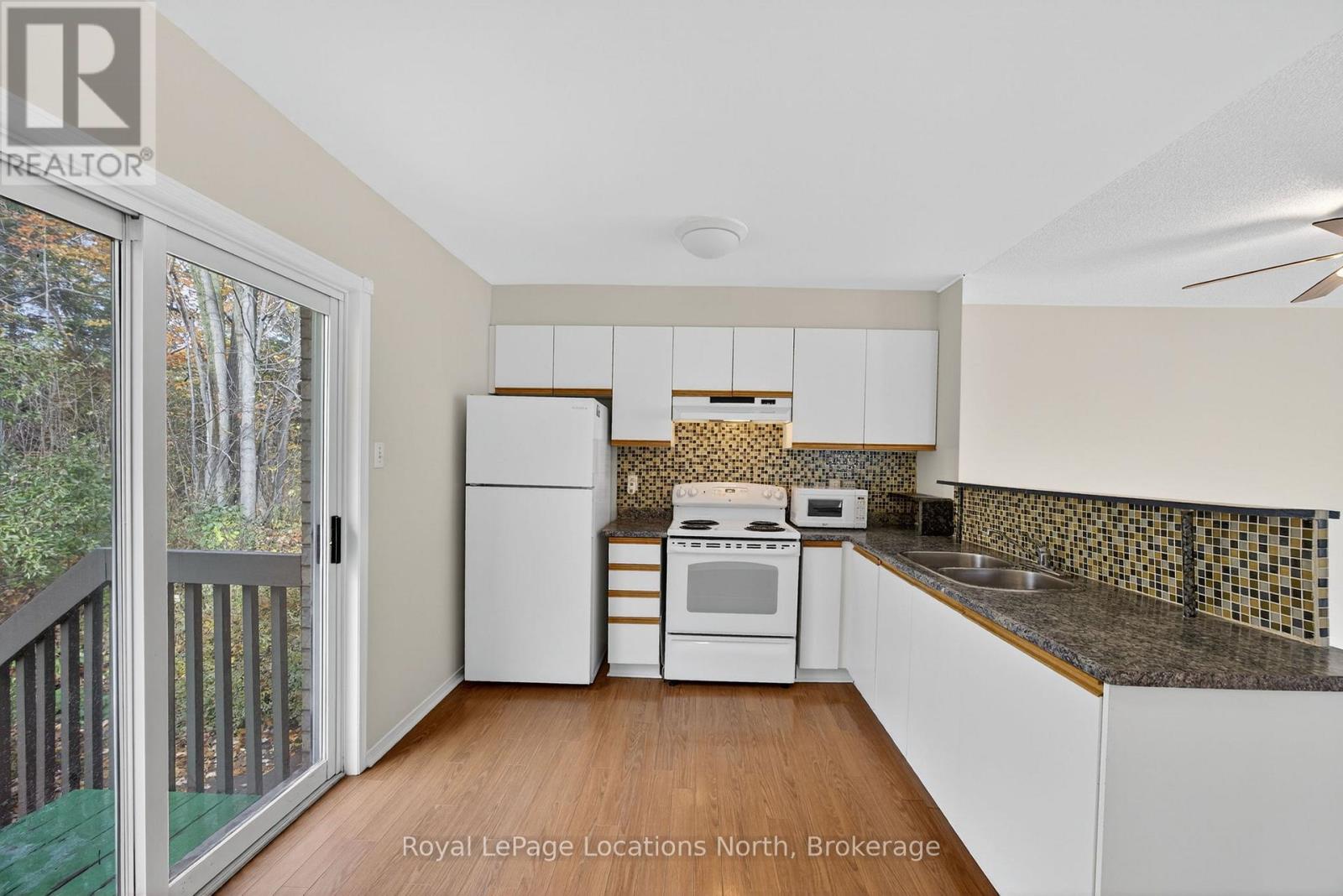 12 Brillinger Drive, Wasaga Beach, Ontario  L9Z 1L4 - Photo 9 - S12739840