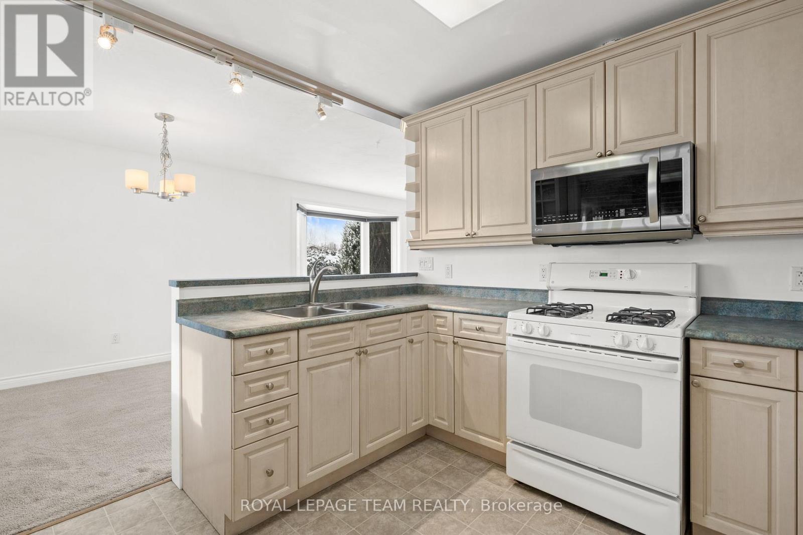 3 Domus Crescent, Ottawa, Ontario  K2H 6A3 - Photo 17 - X12739500