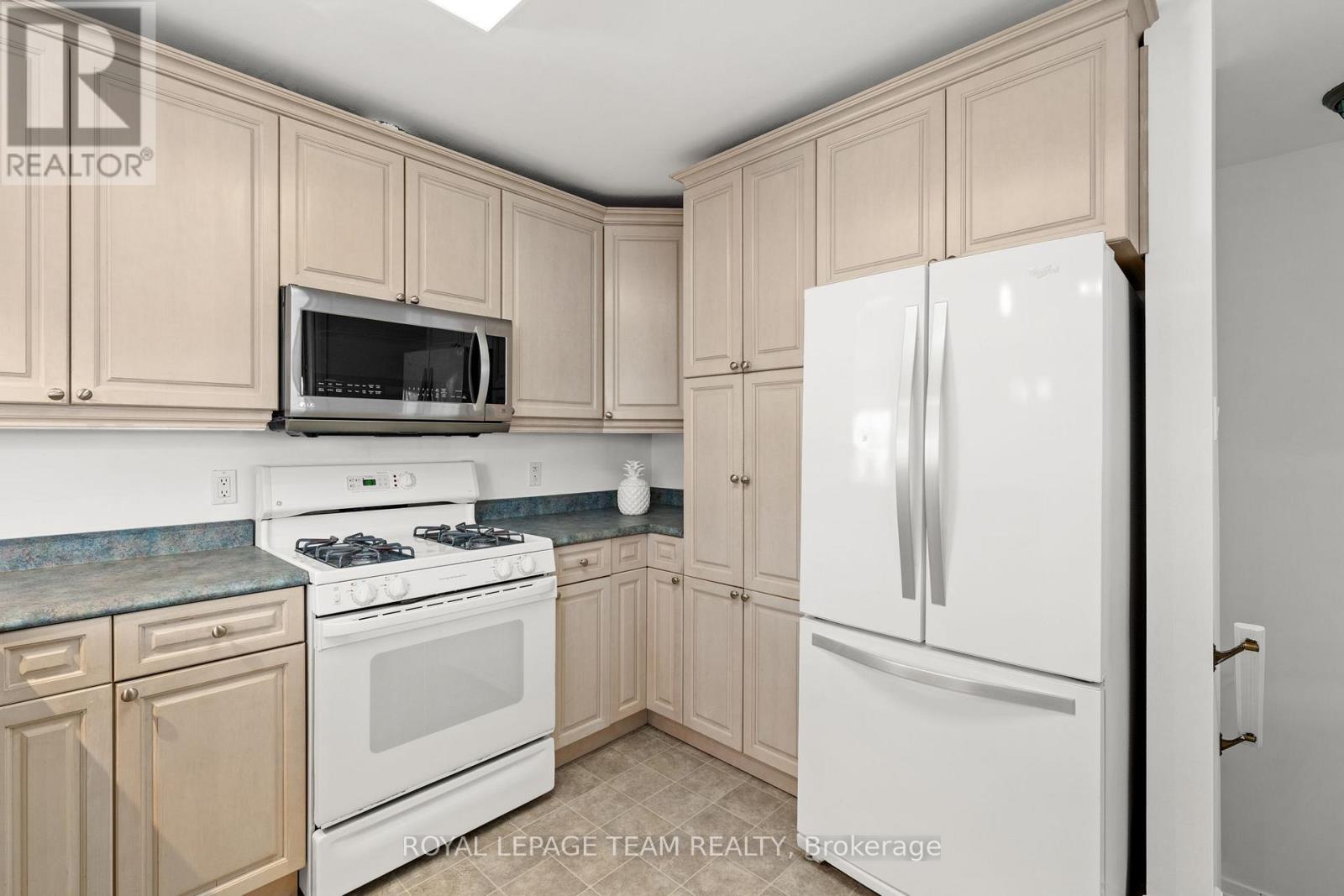 3 Domus Crescent, Ottawa, Ontario  K2H 6A3 - Photo 16 - X12739500