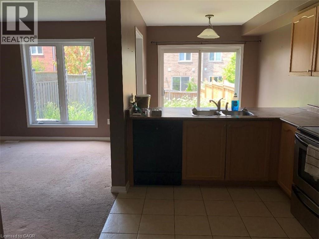 27 Newport Crescent, Hamilton, Ontario  L9A 0B2 - Photo 5 - 40801714