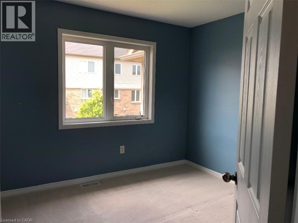 27 Newport Crescent, Hamilton, Ontario  L9A 0B2 - Photo 8 - 40801714