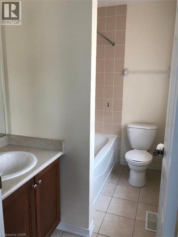 27 Newport Crescent, Hamilton, Ontario  L9A 0B2 - Photo 9 - 40801714